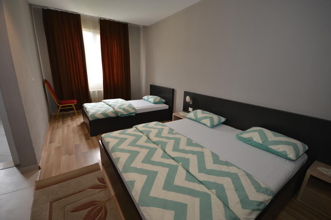 Hotel Veri Peshkopi Экстерьер фото